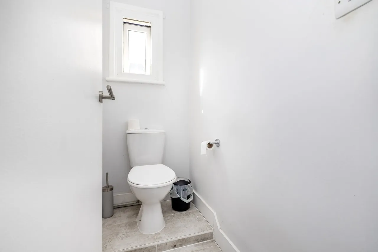 West Hill, London, SW18, photo 13