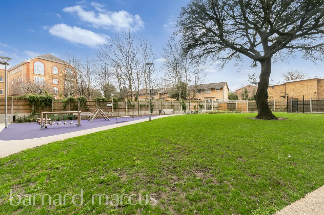 Addiscombe Road, CROYDON, photo 7