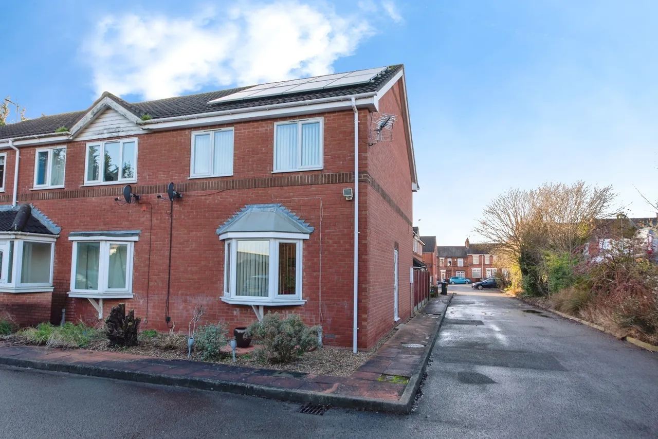 3 bed house for sale — Devon Street, Lincoln, Lincolnshire, LN2