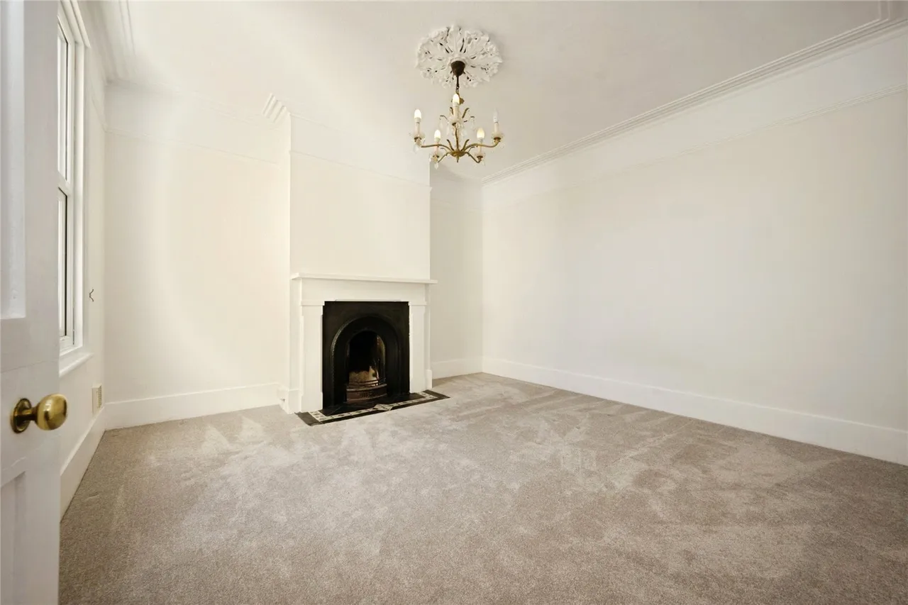 Dudley Street, LEIGHTON BUZZARD, Bedfordshire, LU7, photo 14