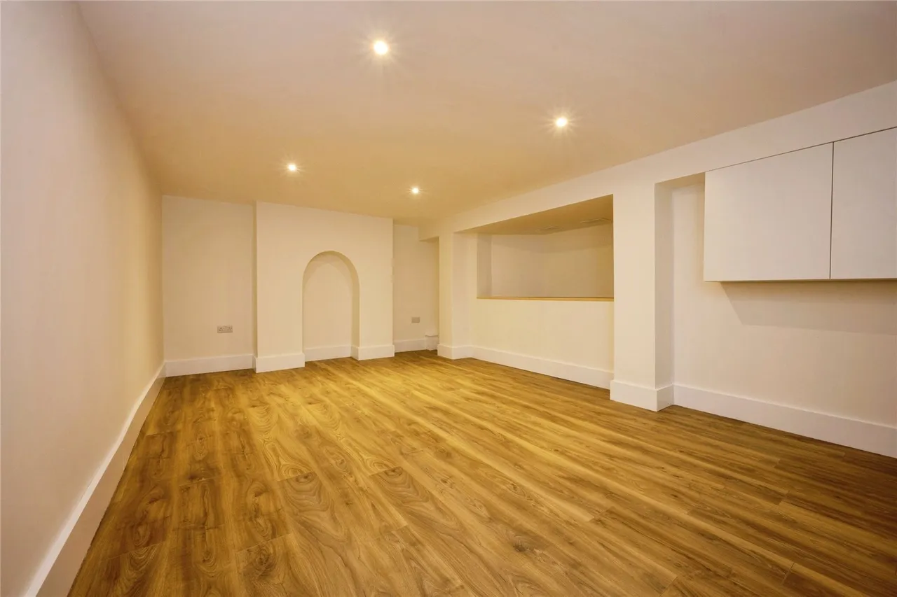 Dudley Street, LEIGHTON BUZZARD, Bedfordshire, LU7, photo 7