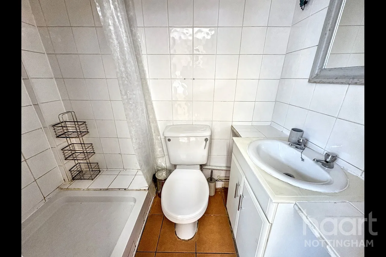 Arnesby Road, Nottingham, NG7, photo 14