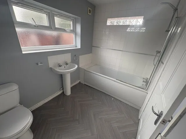 Harvey Lane, Golborne, Warrington, WA3, photo 5