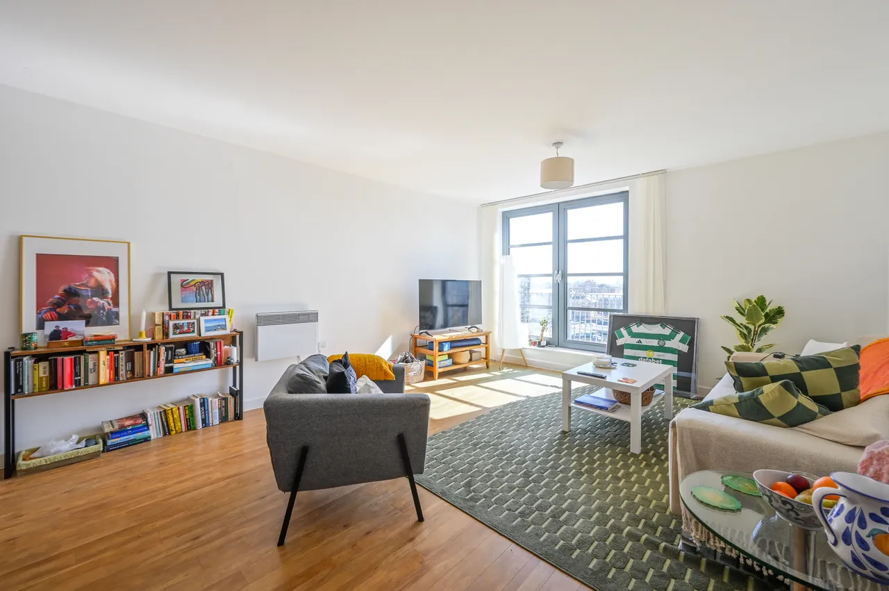 Flat 13, 600 Commercial Road, London, photo 9