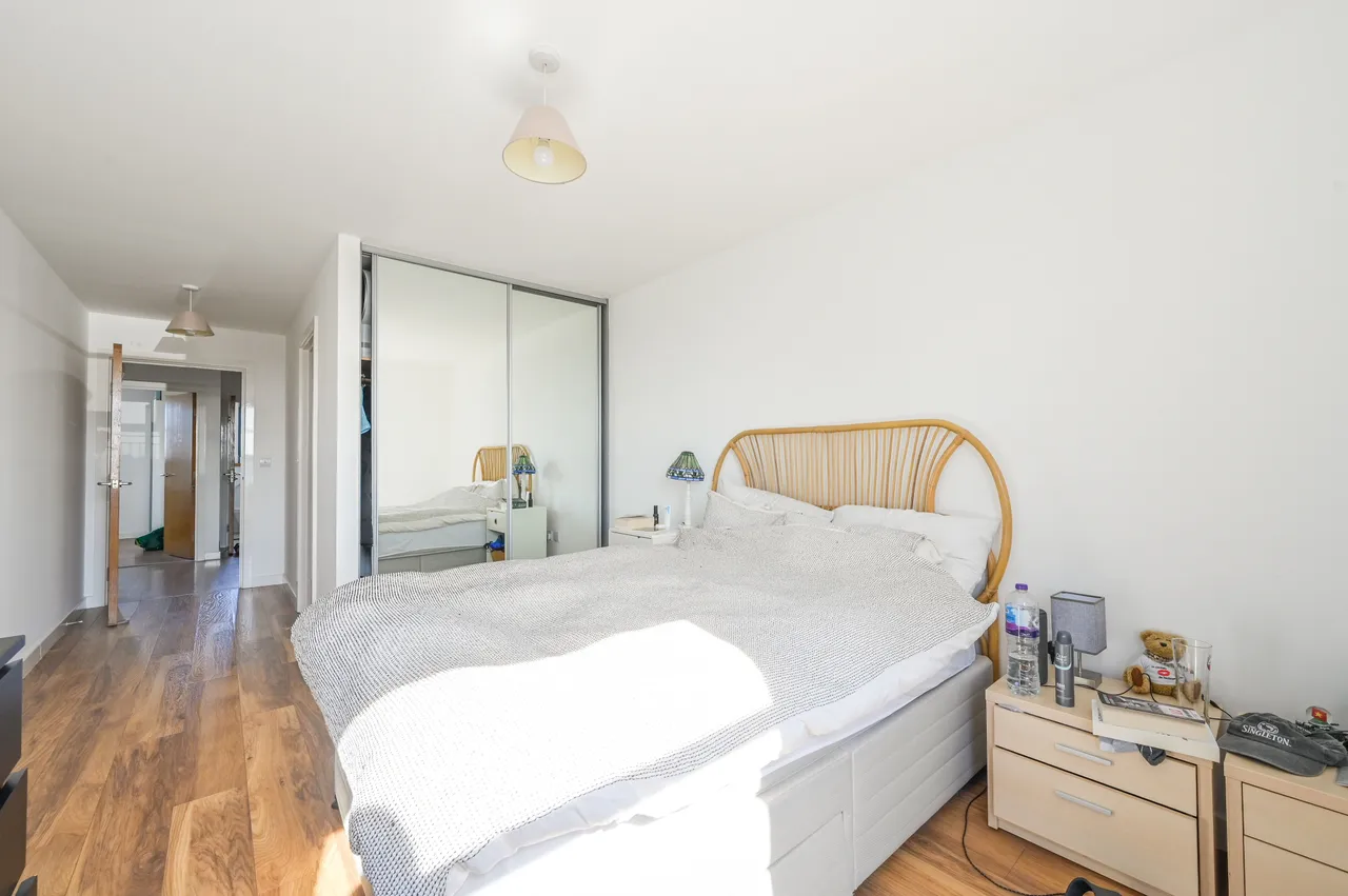 Flat 13, 600 Commercial Road, London, photo 6