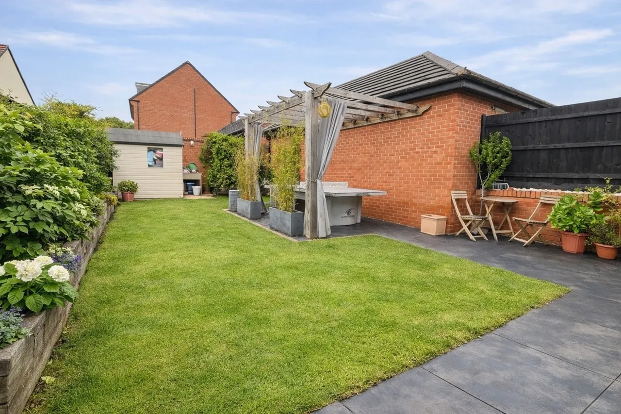 Cleavers Edge, Ampthill, photo 2