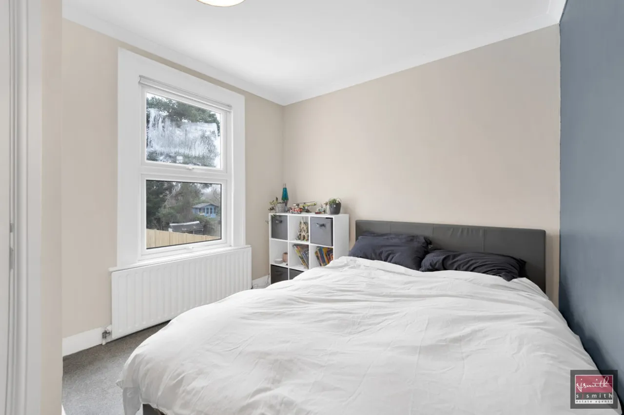 Wendover Road, Staines-upon-Thames, TW18, photo 9
