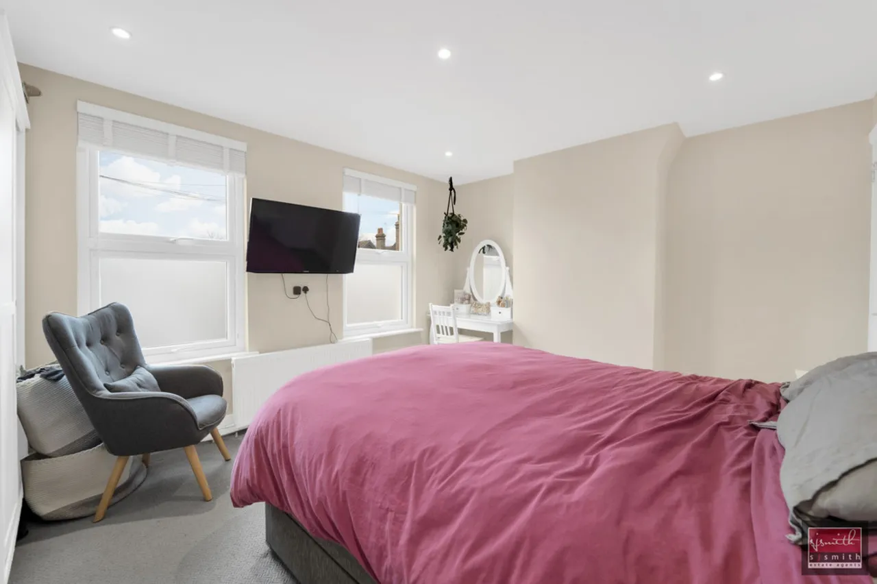 Wendover Road, Staines-upon-Thames, TW18, photo 11