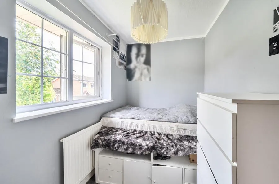 Longbrooke, Houghton Regis, LU5, photo 11
