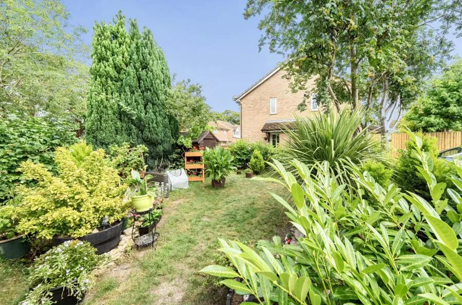 Longbrooke, Houghton Regis, LU5, photo 8