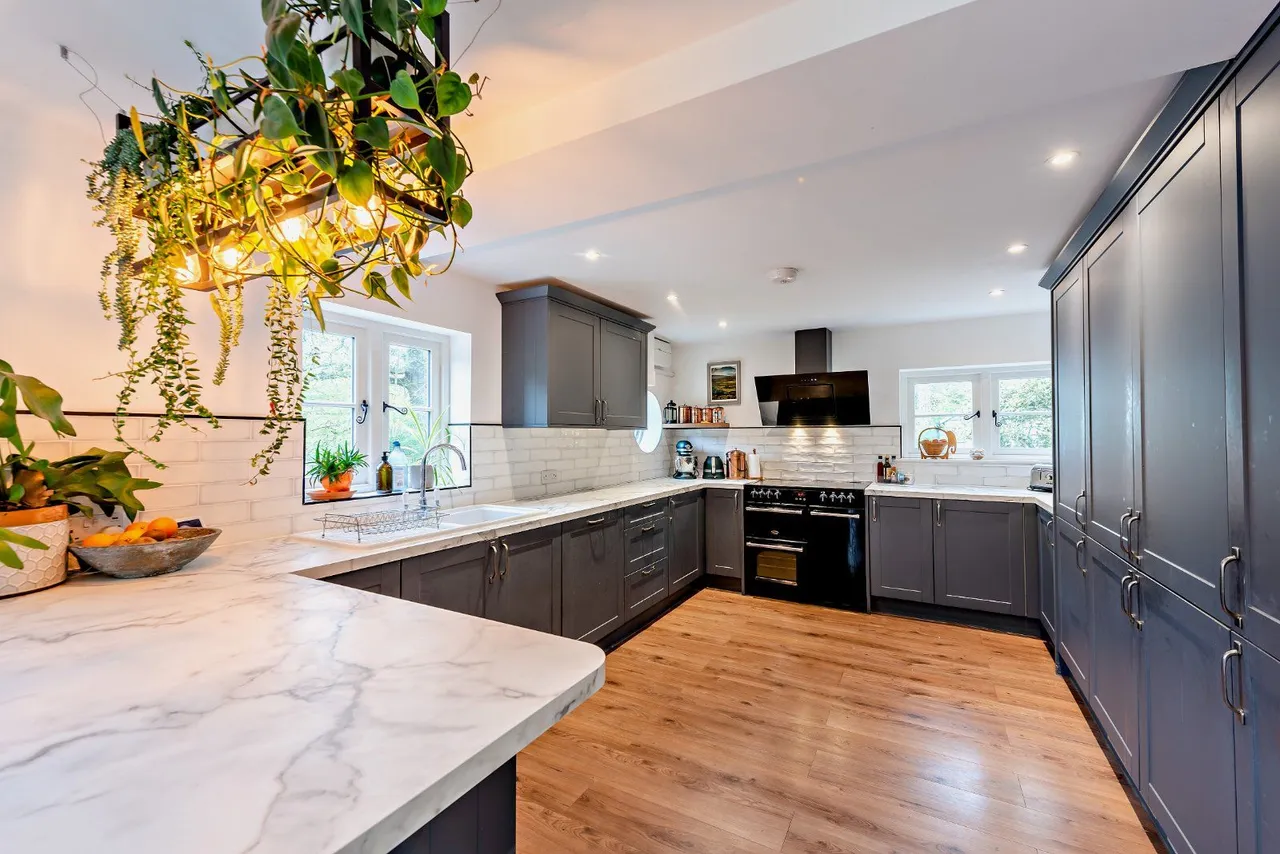 Goose Rye Road, Worplesdon, Guildford, GU3 3RQ, photo 8