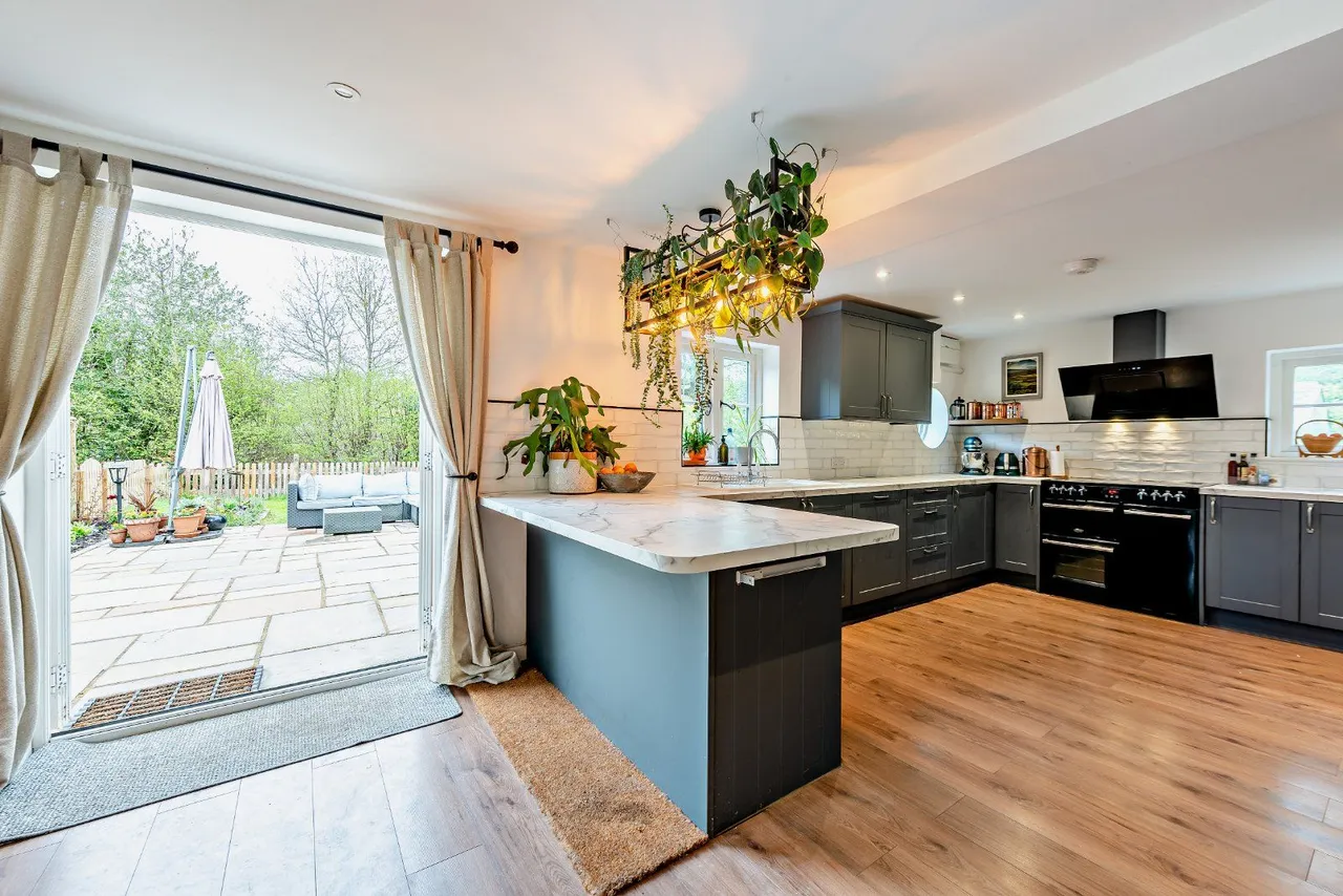 Goose Rye Road, Worplesdon, Guildford, GU3 3RQ, photo 6