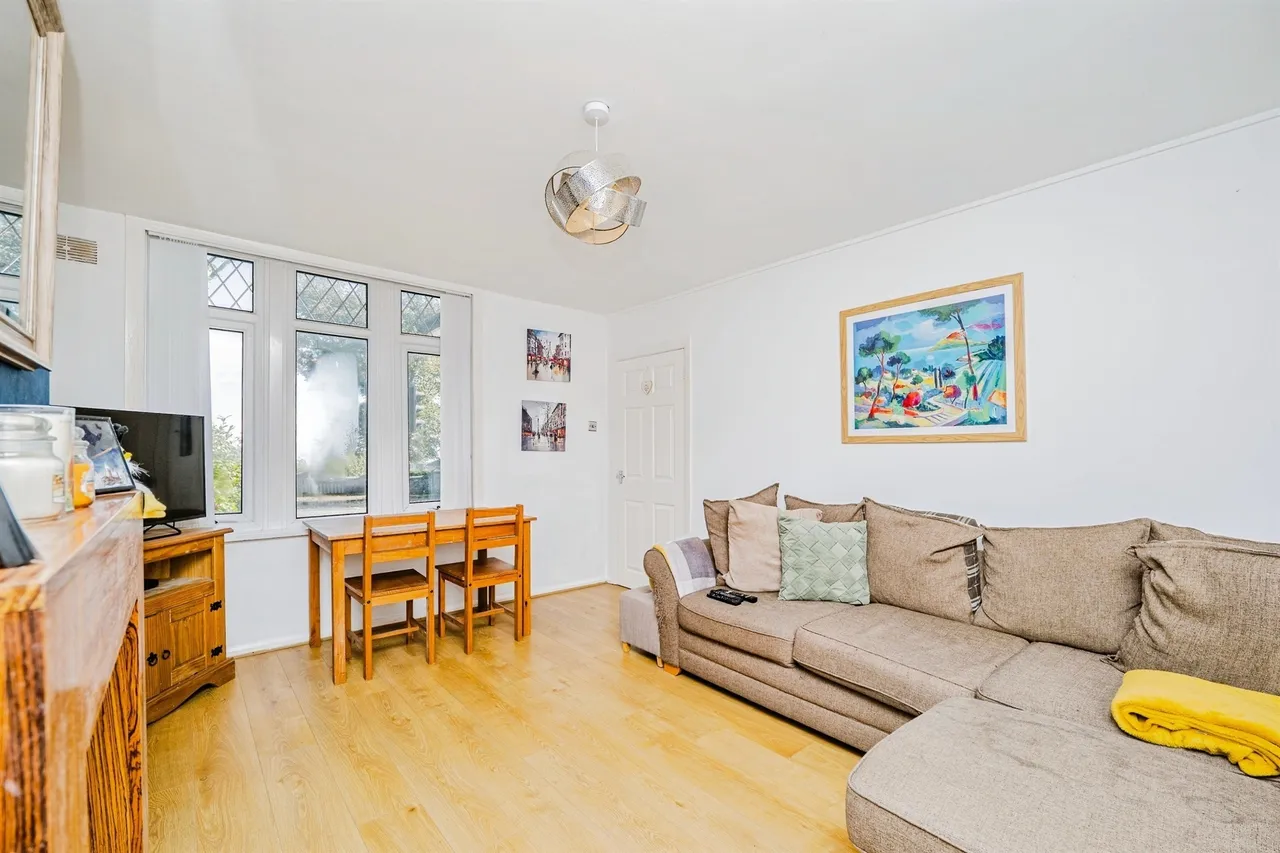 Jenner Road, Barry, CF62, photo 8