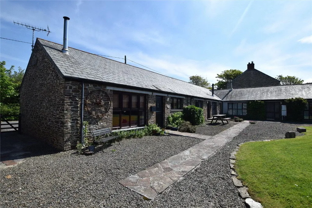 2 bed house for sale, Roundhayes Farm, Crackington Haven, EX23