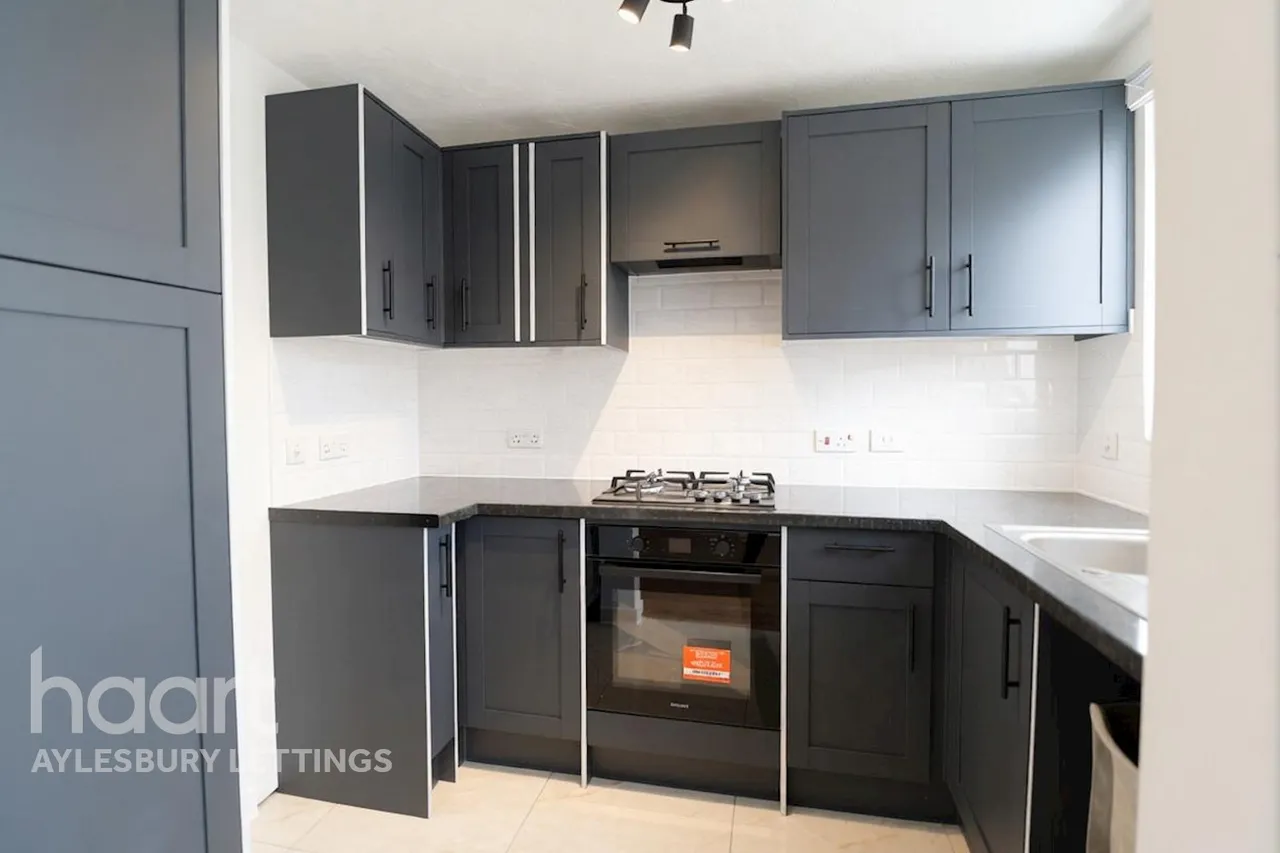 Friarscroft Way, HP20, photo 2