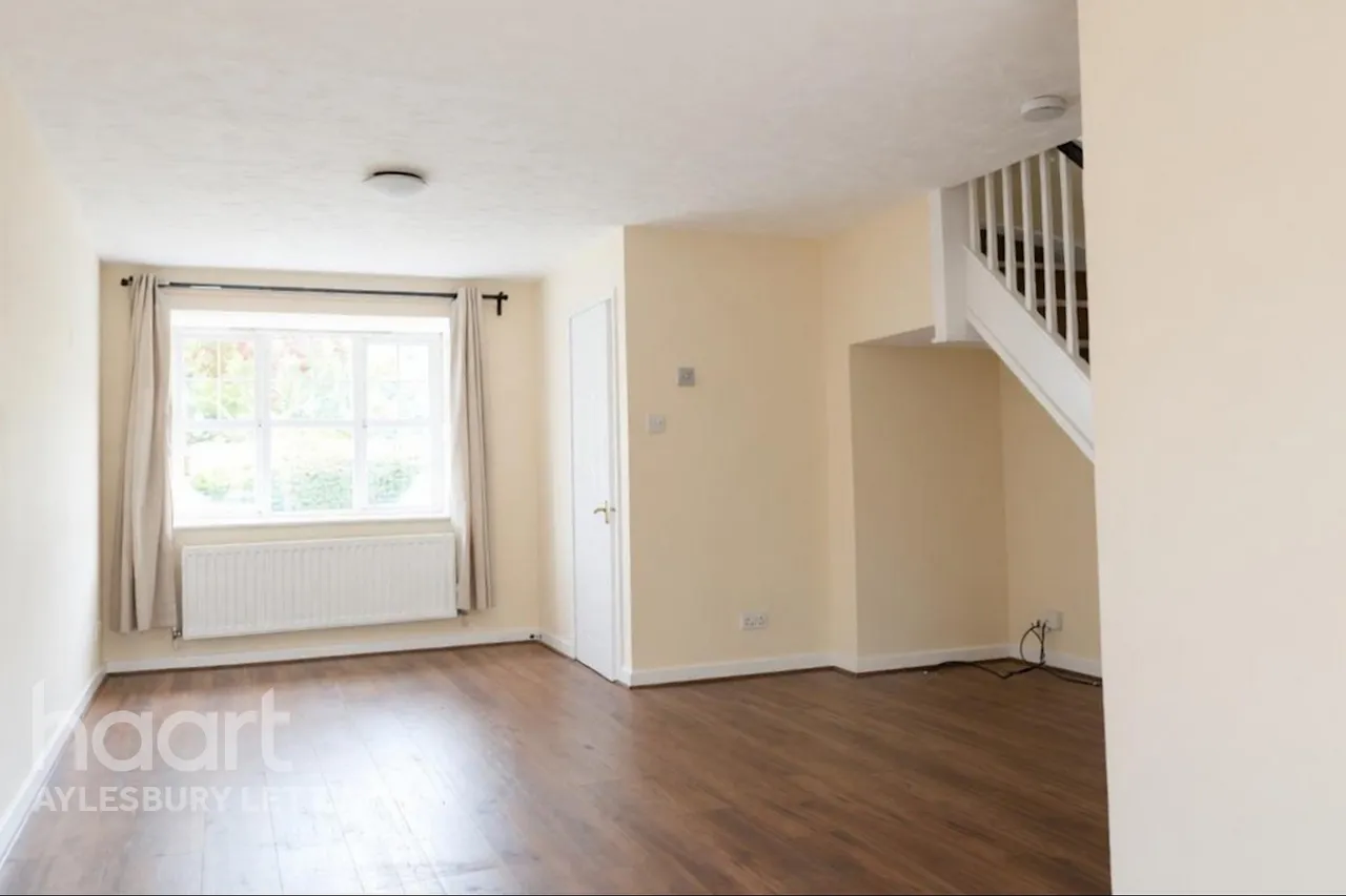 Friarscroft Way, HP20, photo 4