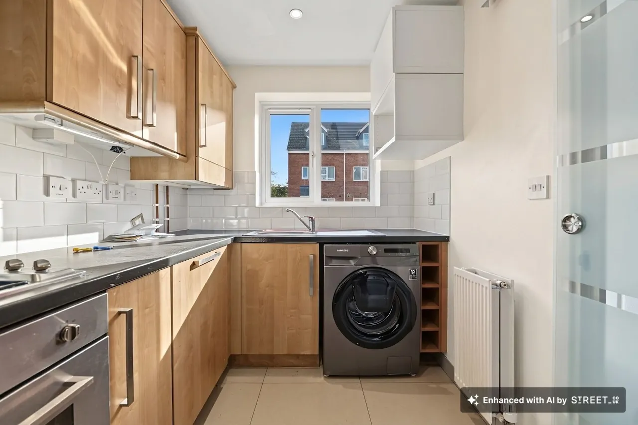Bellamy Close, Coventry, CV2, photo 5