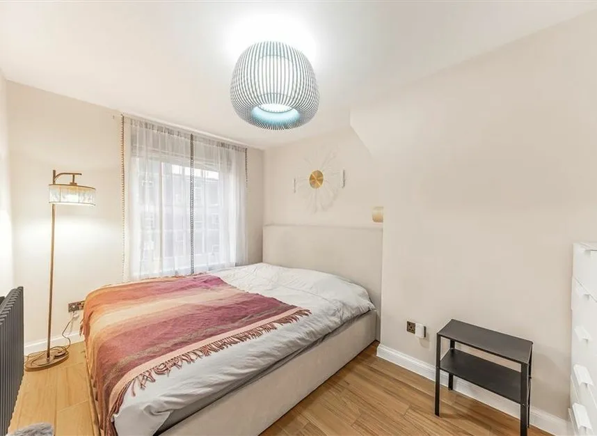 Clayton Street, Kennington, SE11, photo 2