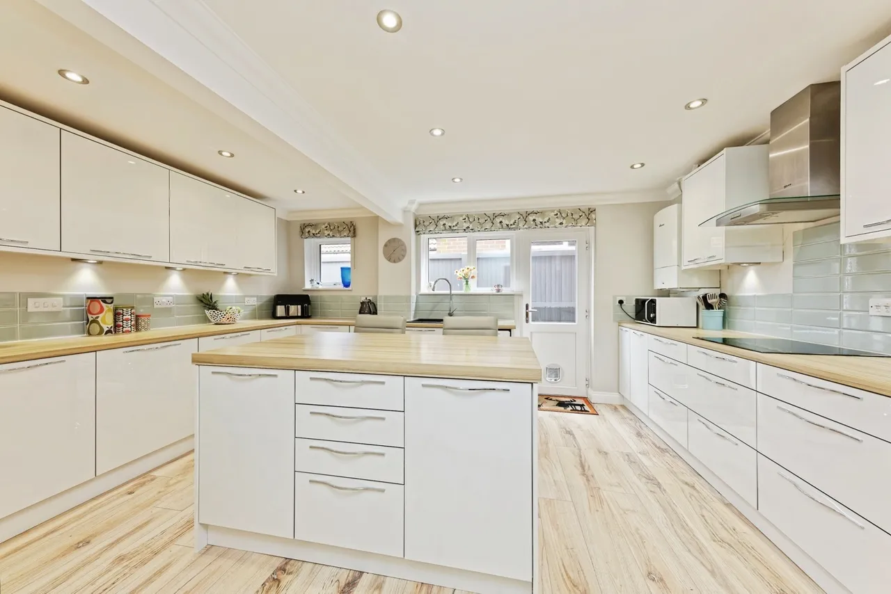 Meadow View Road, Shepherdswell, Dover, Kent, CT15, photo 11