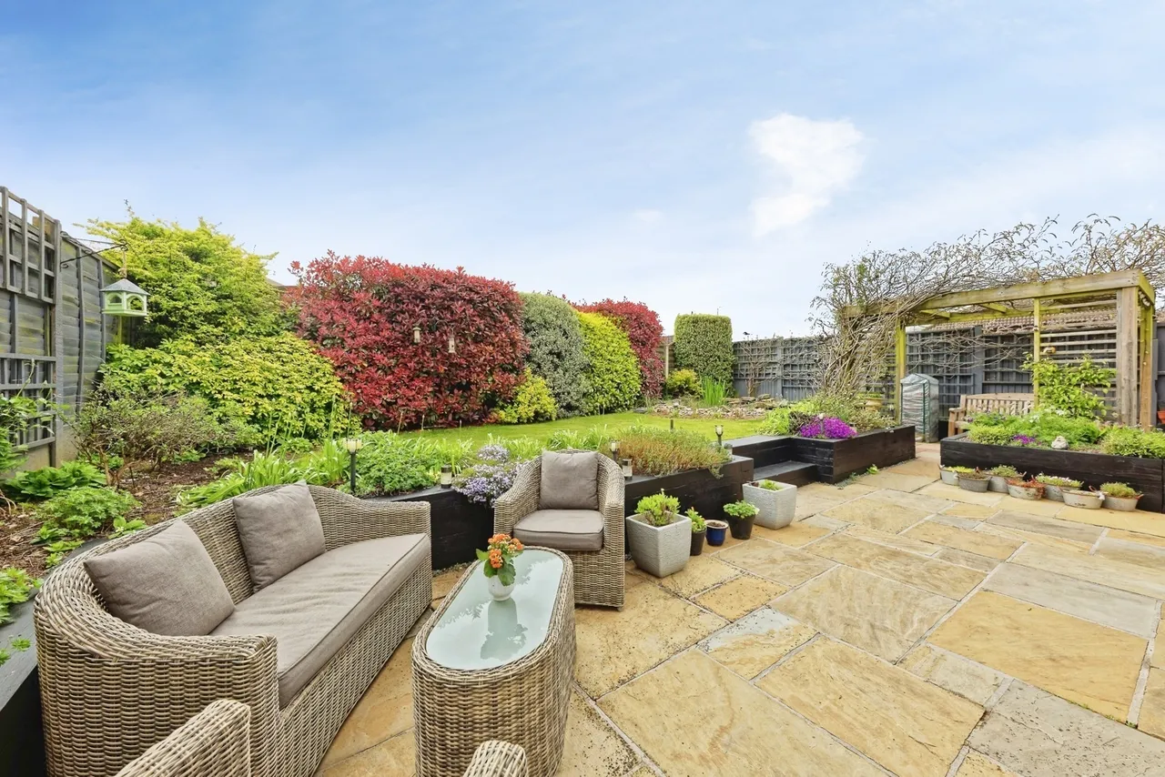 Meadow View Road, Shepherdswell, Dover, Kent, CT15, photo 2
