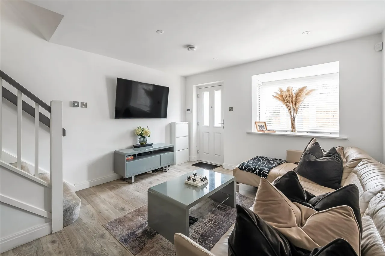 Copperfields, Fetcham, KT22, photo 10