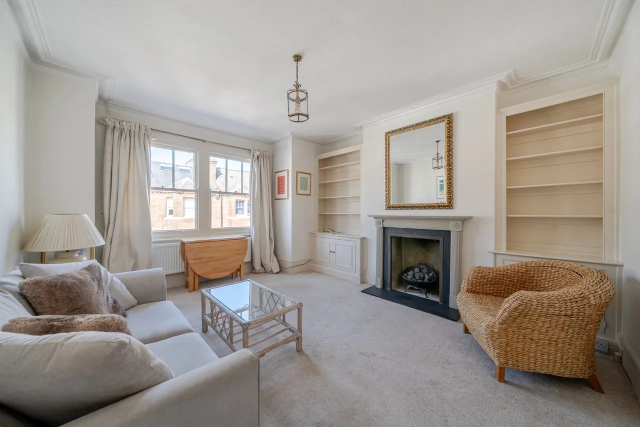 2 bed flat for sale — Vera Road, Fulham, London, SW6