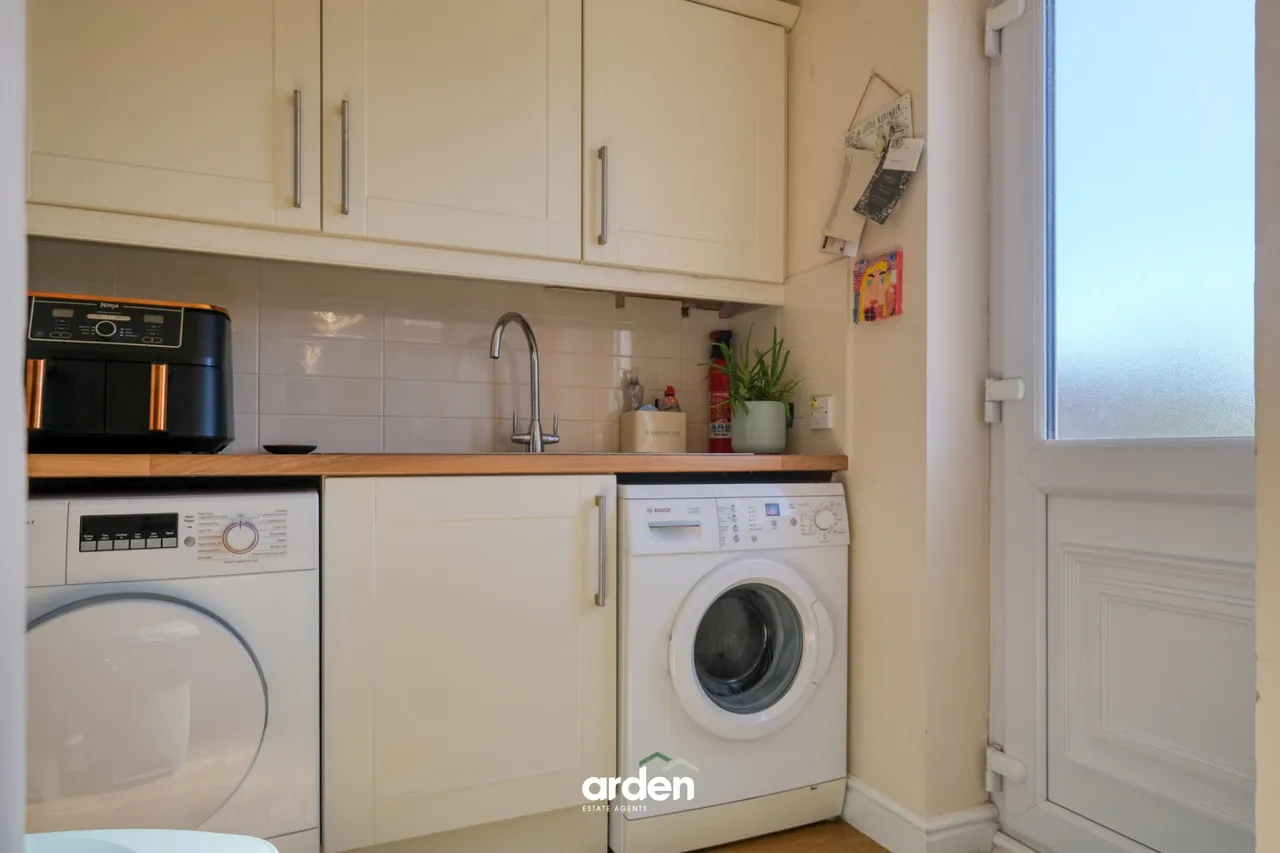 Mount Vernon Drive, Bromsgrove, B61, photo 9