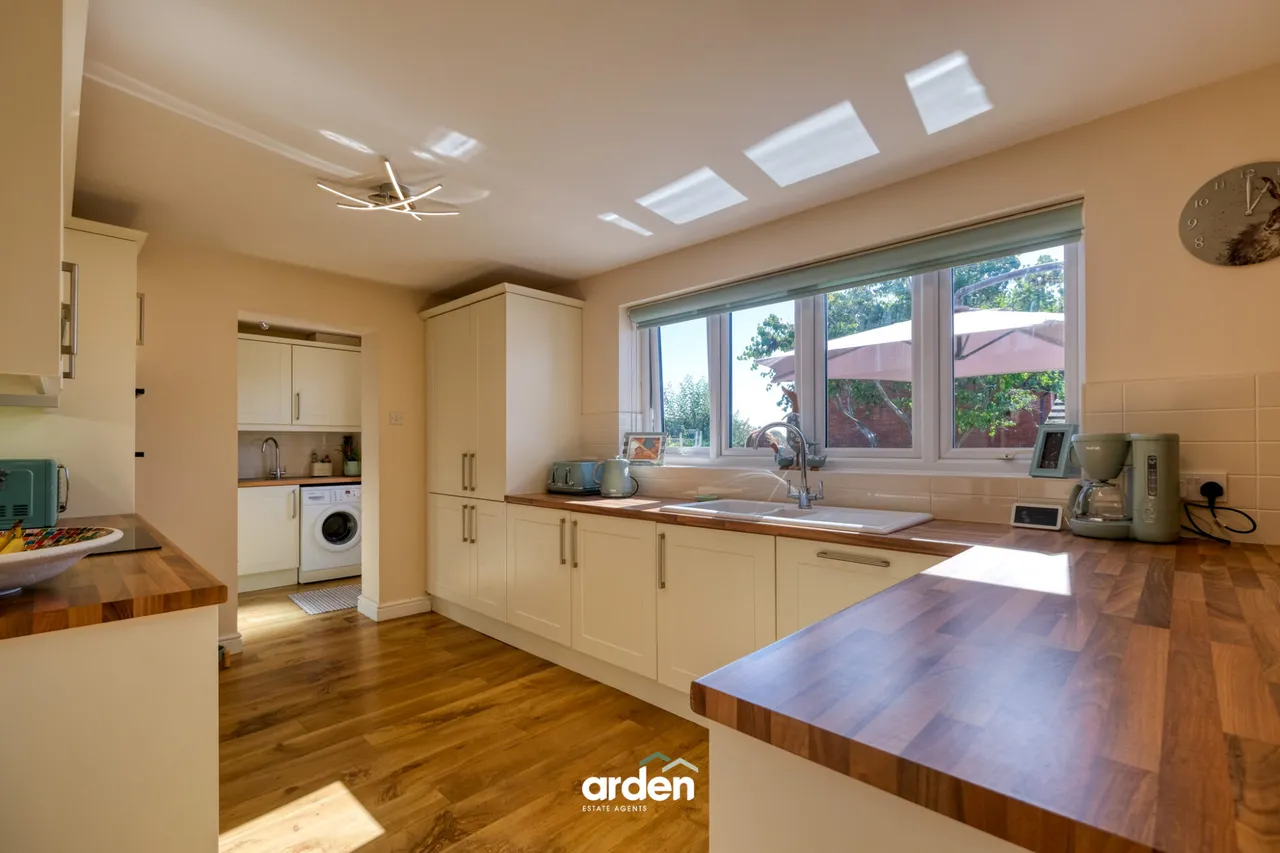 Mount Vernon Drive, Bromsgrove, B61, photo 4