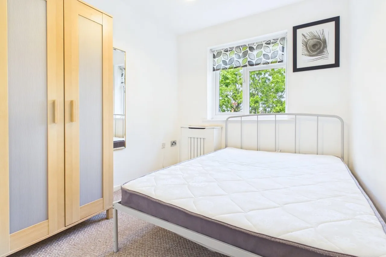 Hitchman Court, CV31, photo 7