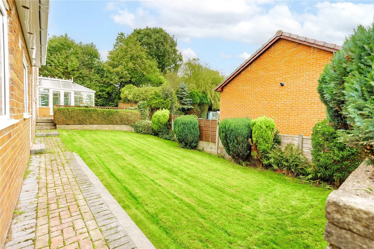 Heath Road, Glossop, SK13, photo 35