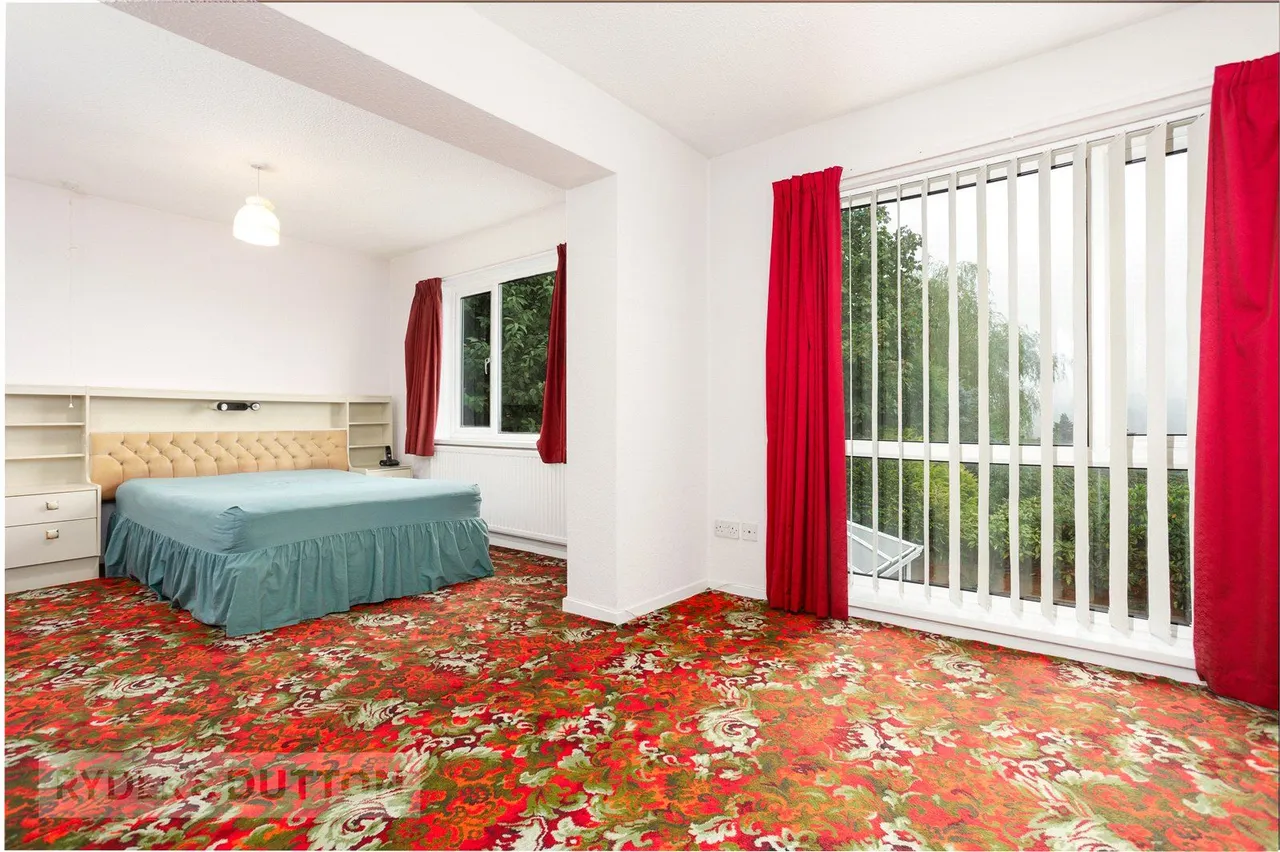 Heath Road, Glossop, SK13, photo 14