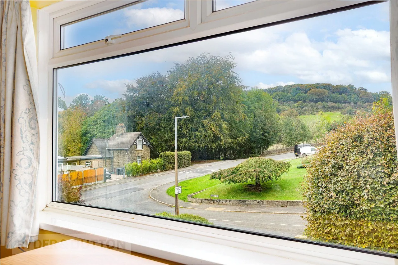 Heath Road, Glossop, SK13, photo 30