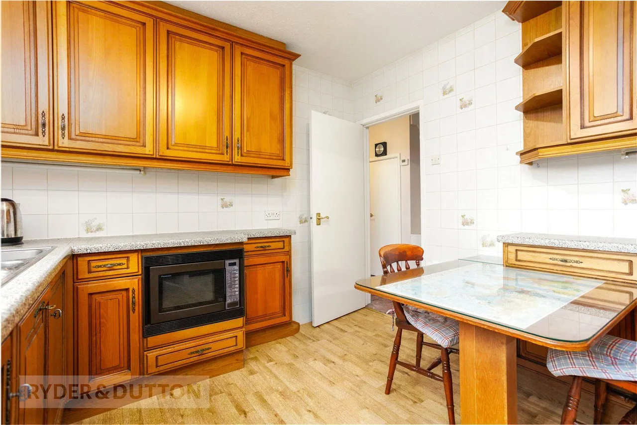 Heath Road, Glossop, SK13, photo 7
