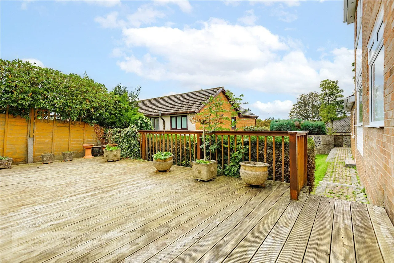 Heath Road, Glossop, SK13, photo 31