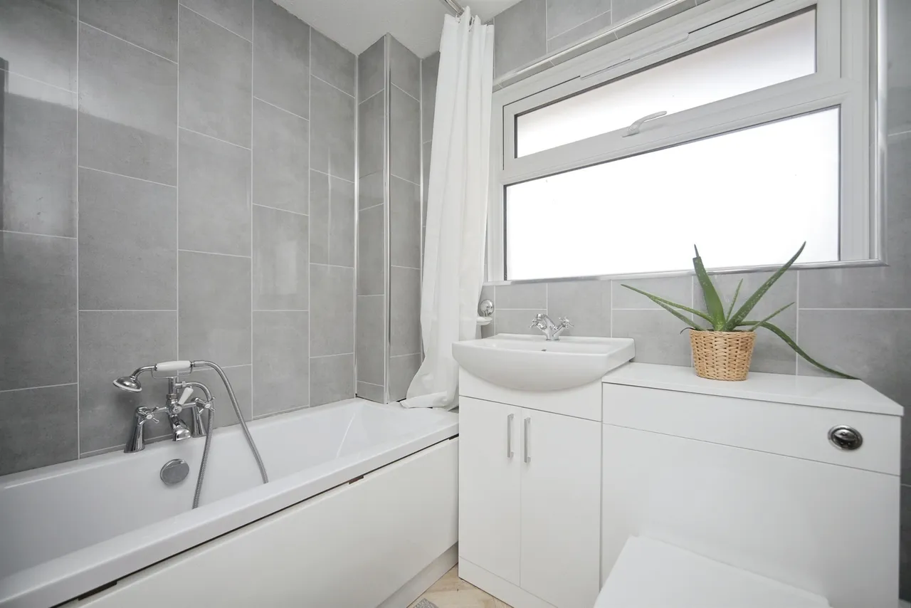Arundells Way, Creech St. Michael, Taunton, photo 9