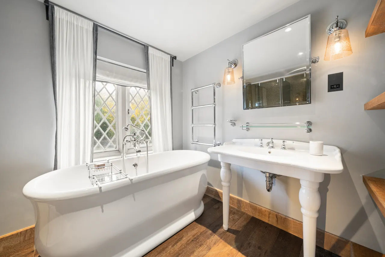 Swinbrook Place, Burford, OX18, photo 7