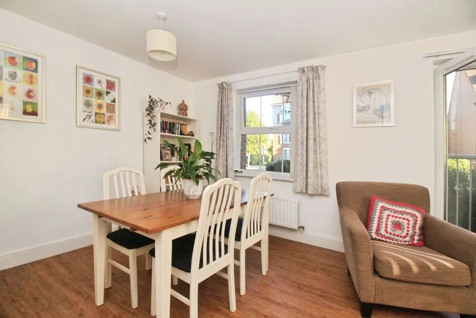 Long Meadow Drive, Hinckley, LE10, photo 5