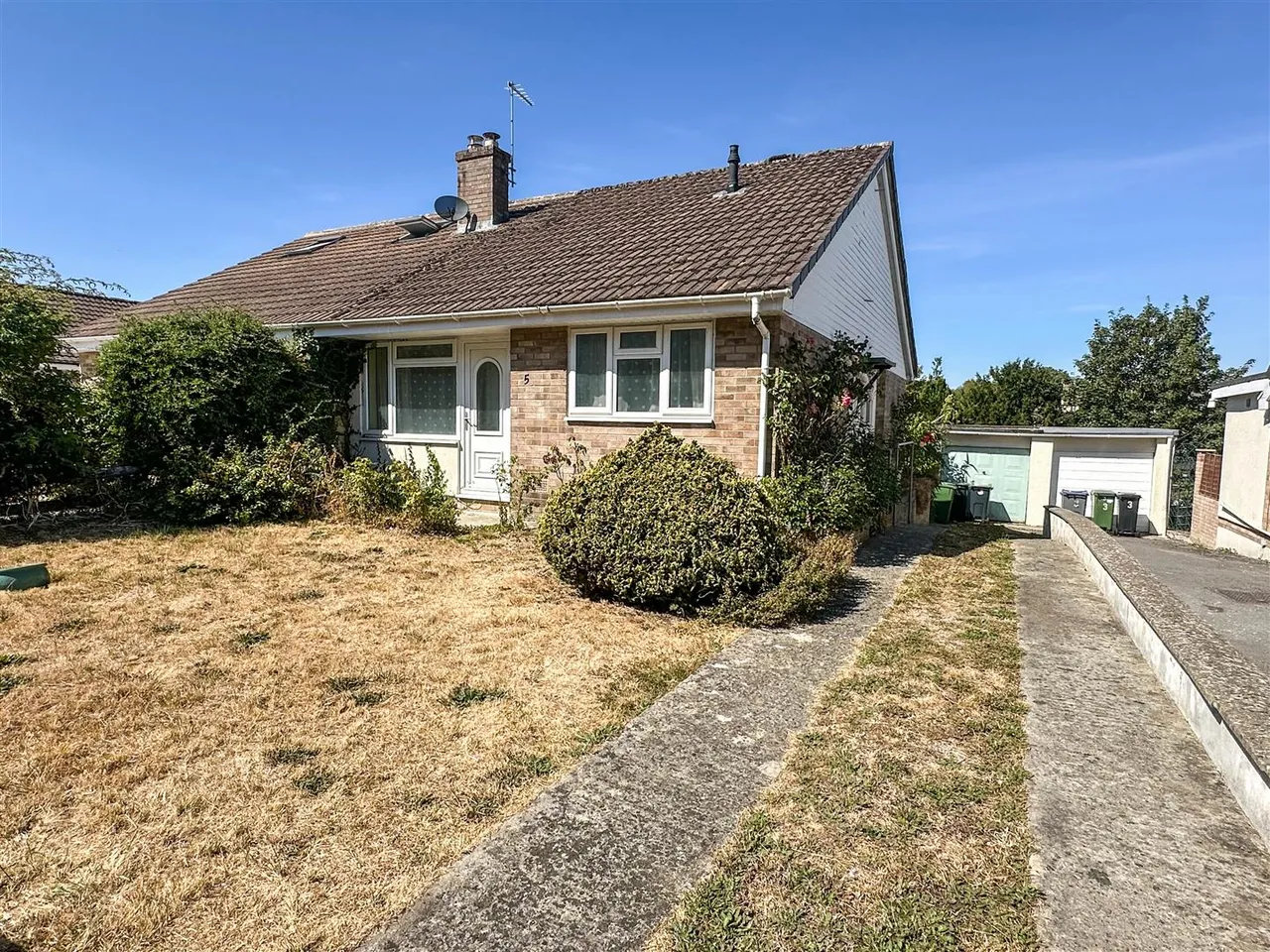 2 bed house for sale, Park Road, Malmesbury, SN16