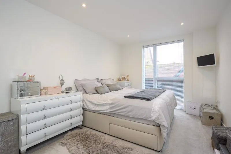 The Heart, Walton-On-Thames KT12 1GB, photo 7