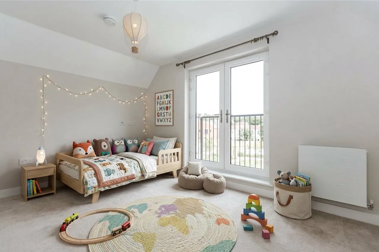 Mina Park Crescent, St Werburgh's, BS2, photo 10