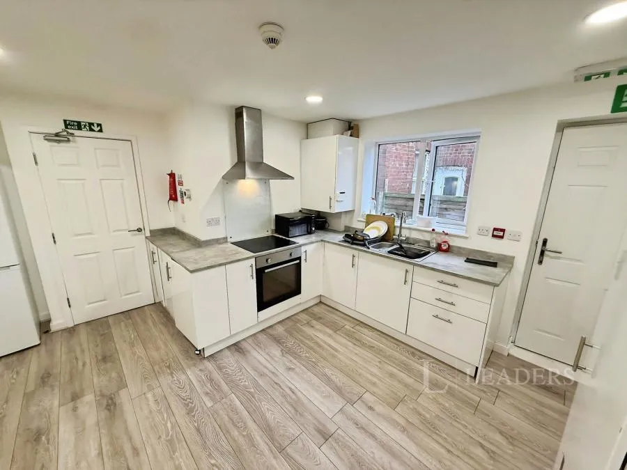 Queen Street, Normanton, WF6, photo 5