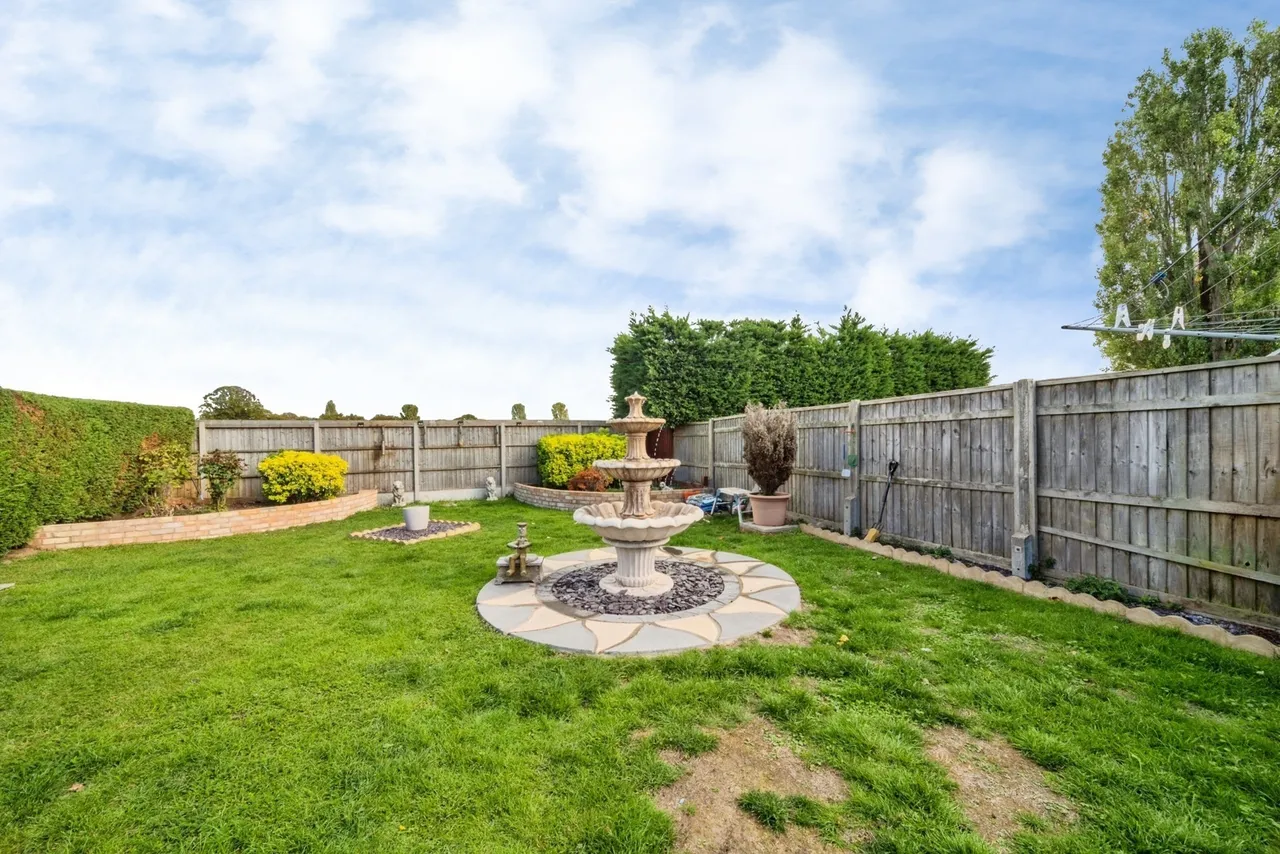 Shenley Road, Bletchley, MK3, photo 16