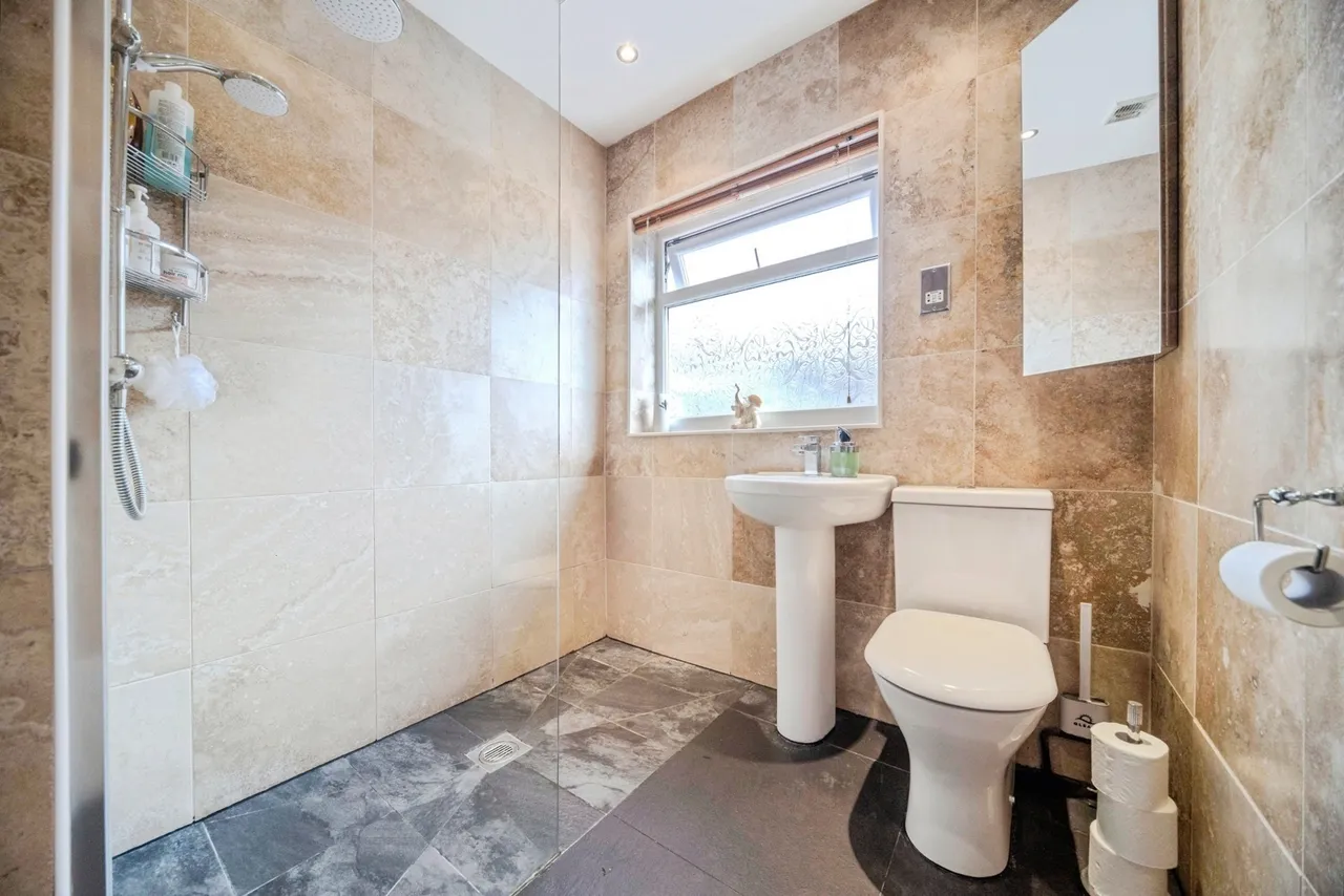 Shenley Road, Bletchley, MK3, photo 13