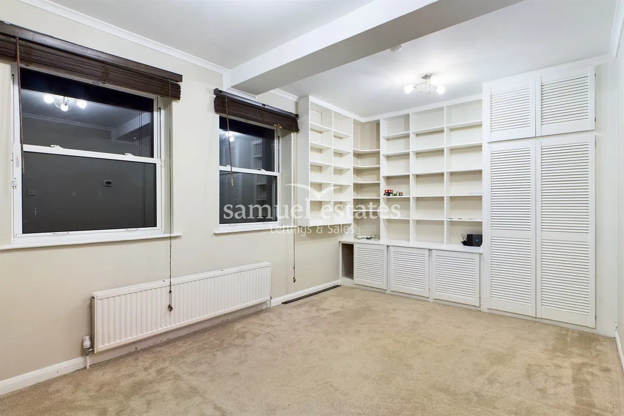 flat to rent — 148 Peckham Rye, London, SE22 9QP