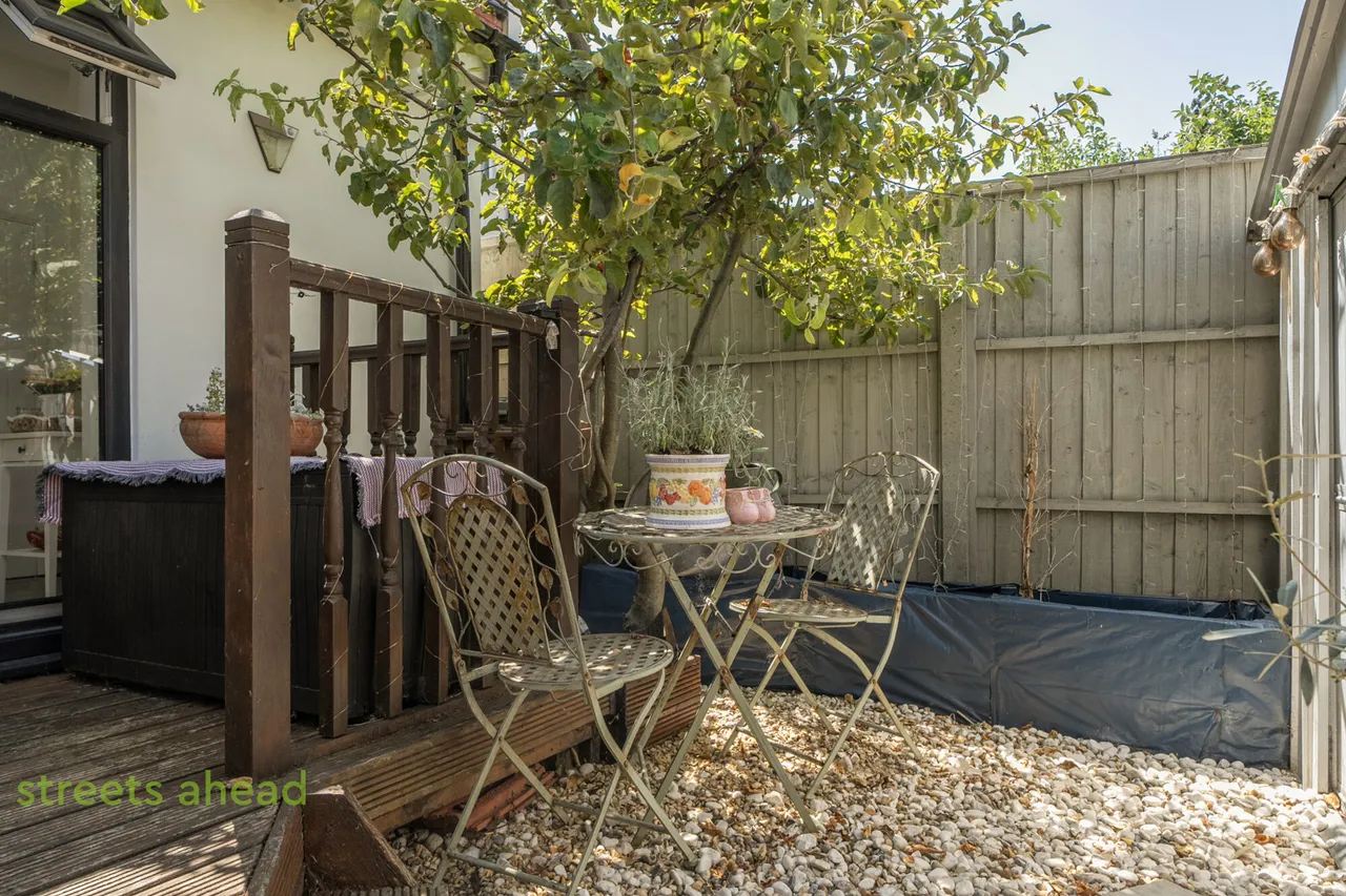 Lakehall Gardens, Thornton Heath, CR7, photo 12