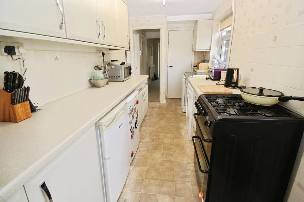 Oldville Avenue, Clevedon, BS21, photo 12