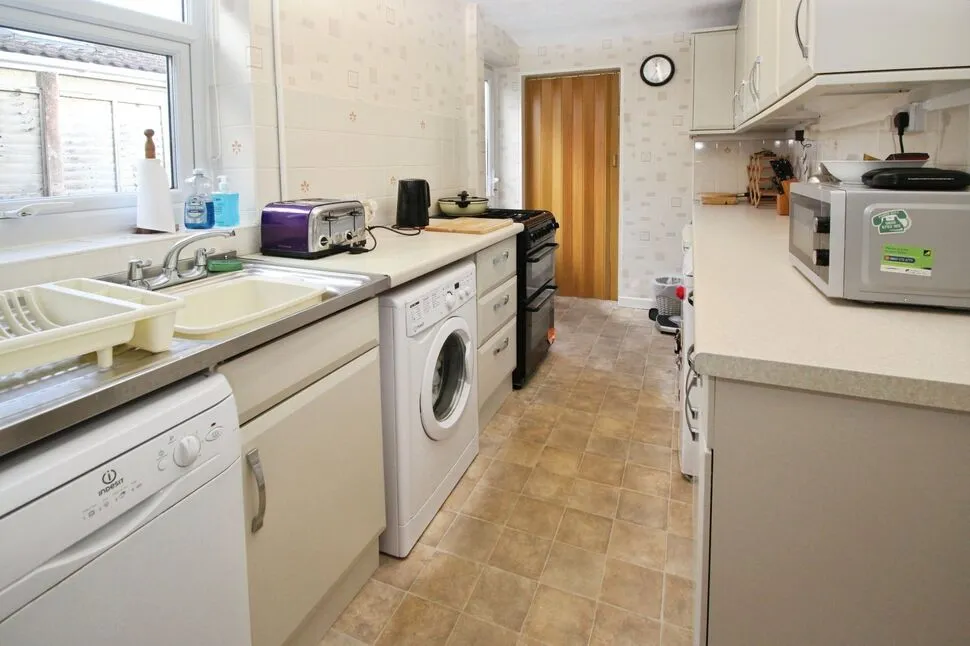 Oldville Avenue, Clevedon, BS21, photo 5