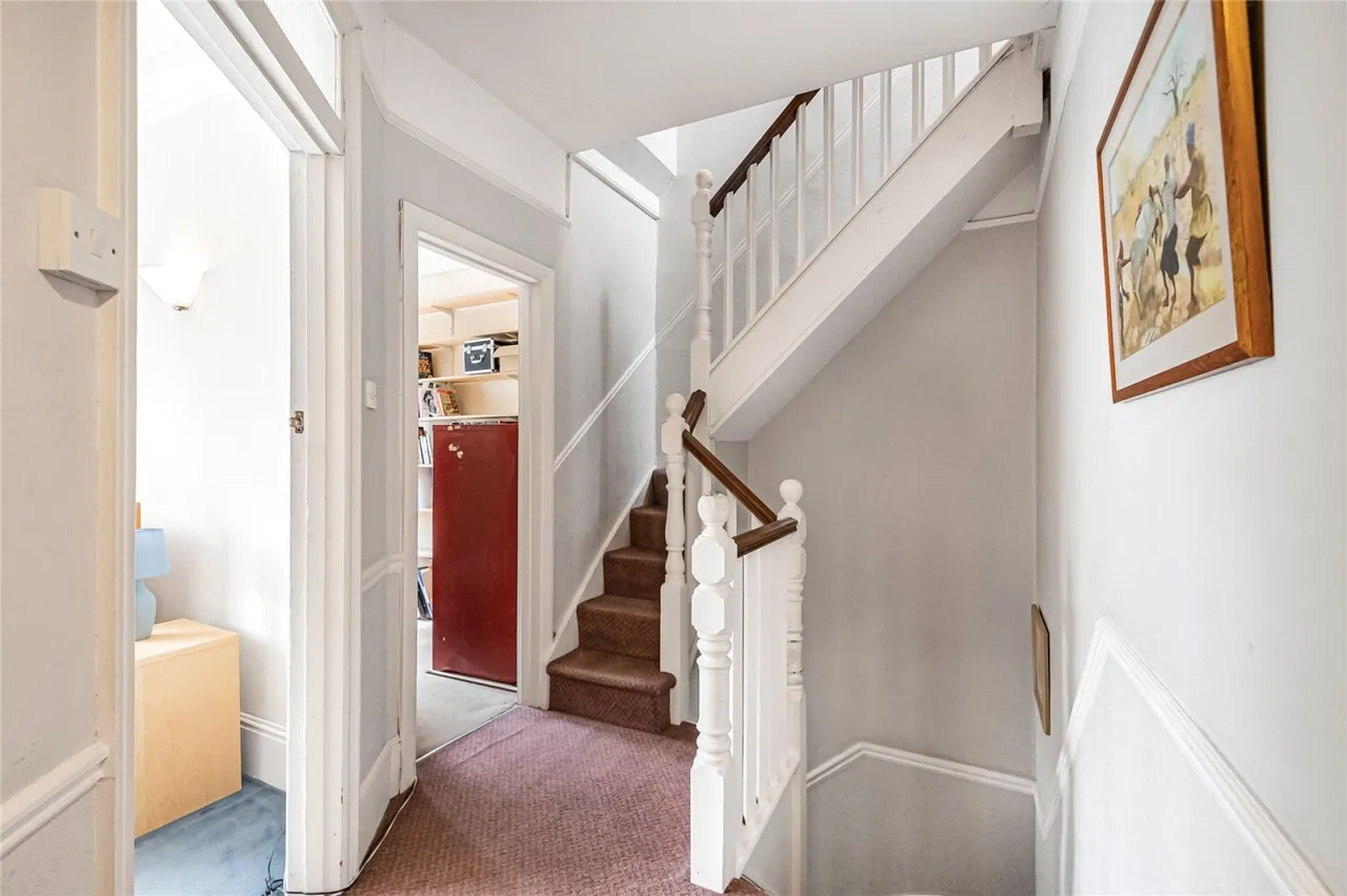 Woodnook Road, Furzedown, photo 10