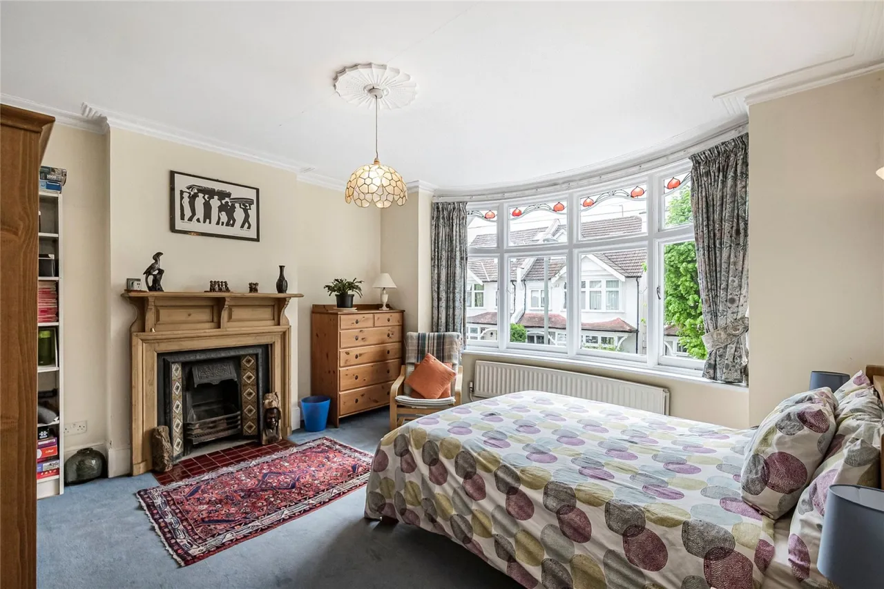 Woodnook Road, Furzedown, photo 5