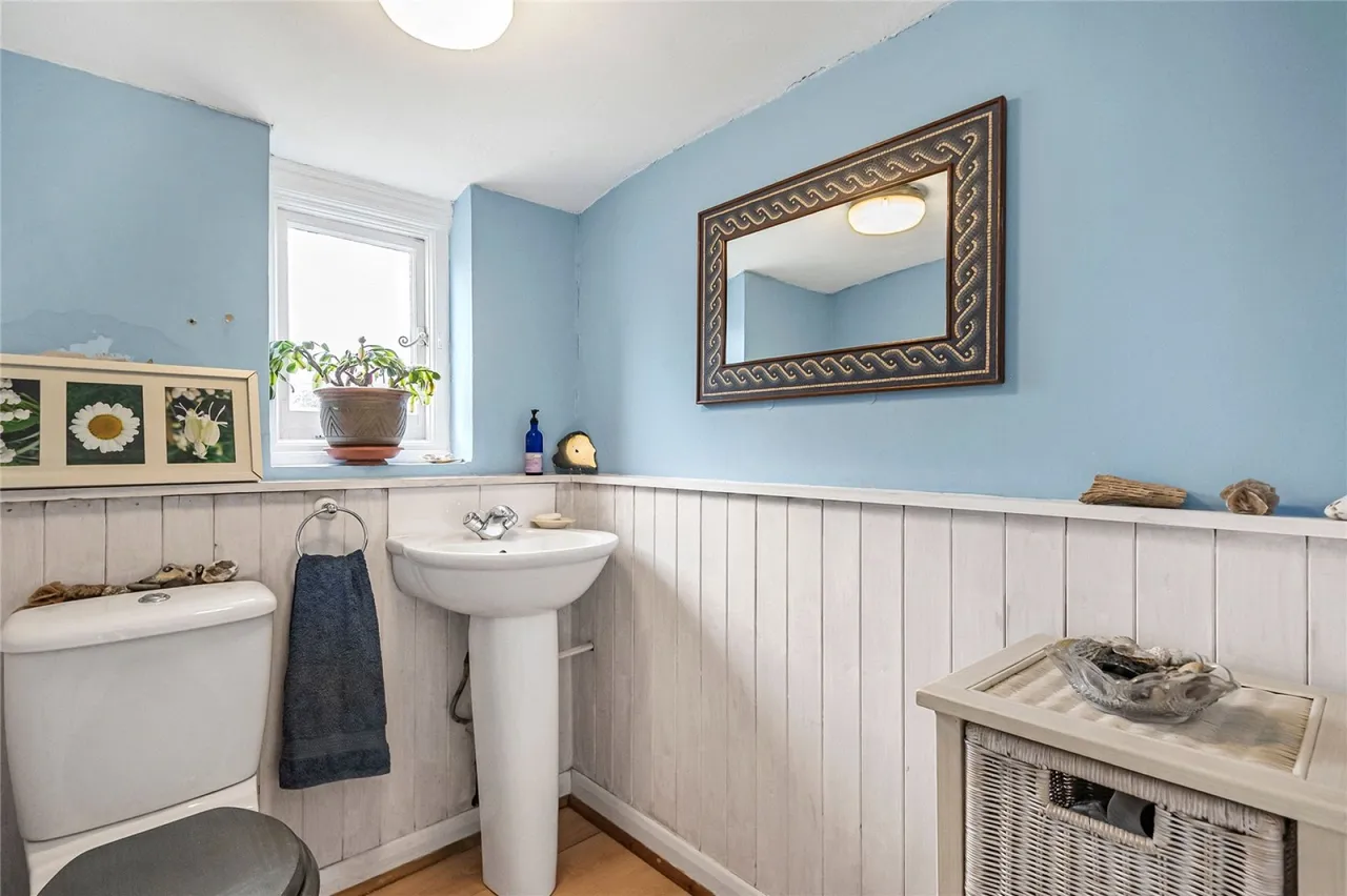 Woodnook Road, Furzedown, photo 15